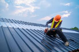 Best Roof Insulation Installation  in Salina, KS